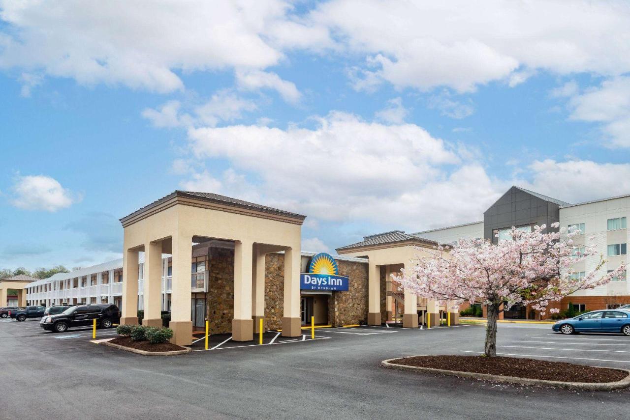 Days Inn By Wyndham Charlottesville/University Area Exterior photo