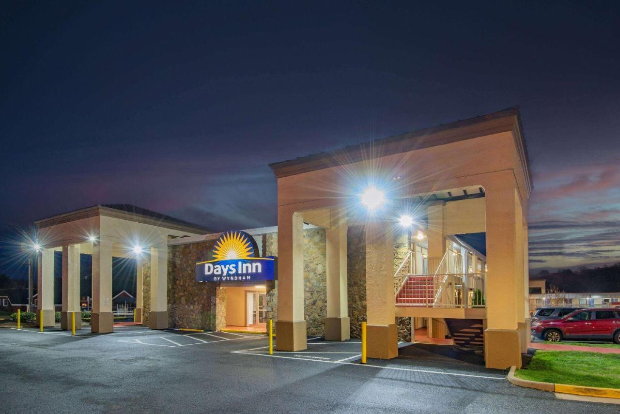 Days Inn By Wyndham Charlottesville/University Area Exterior photo