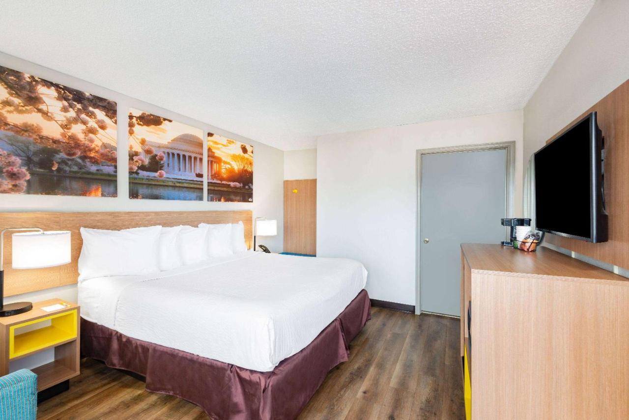 Days Inn By Wyndham Charlottesville/University Area Exterior photo