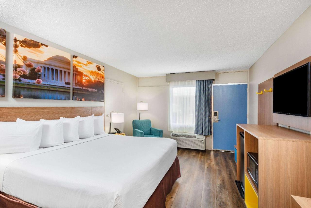 Days Inn By Wyndham Charlottesville/University Area Exterior photo